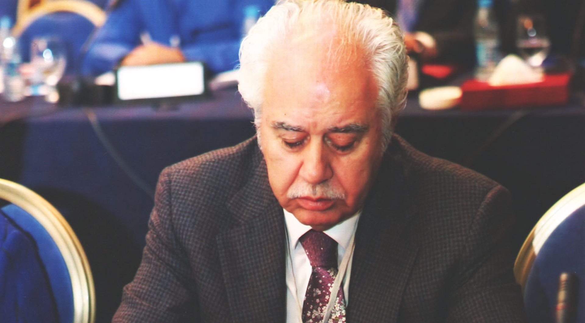 حوار مع المفكر العراقي الدكتور عبد الحسين شعبان على قناة الإخبارية السورية