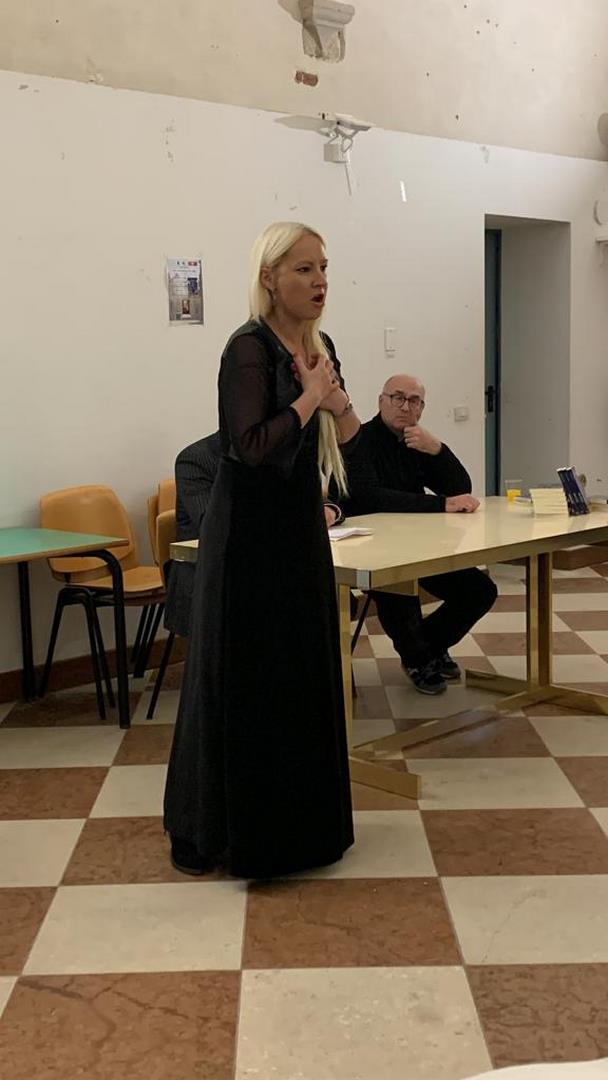 جمعيتنا وكتاب السيرك الميتافيزيقي