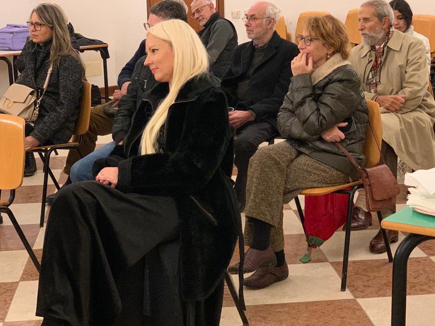 جمعيتنا وكتاب السيرك الميتافيزيقي