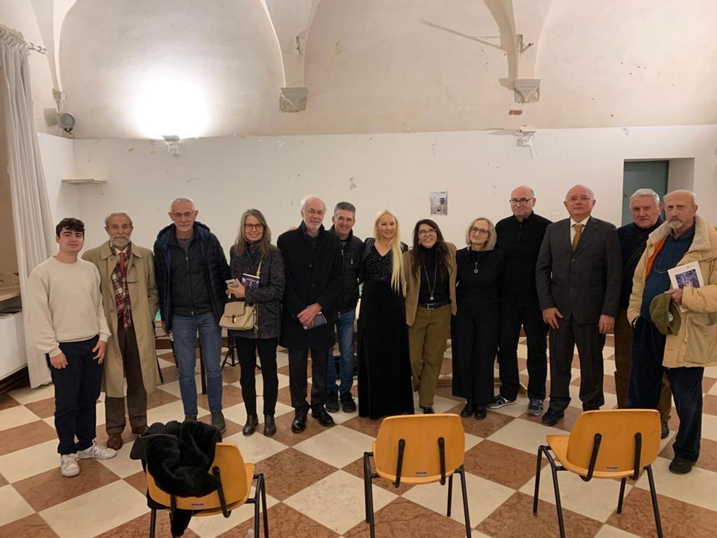 جمعيتنا وكتاب السيرك الميتافيزيقي