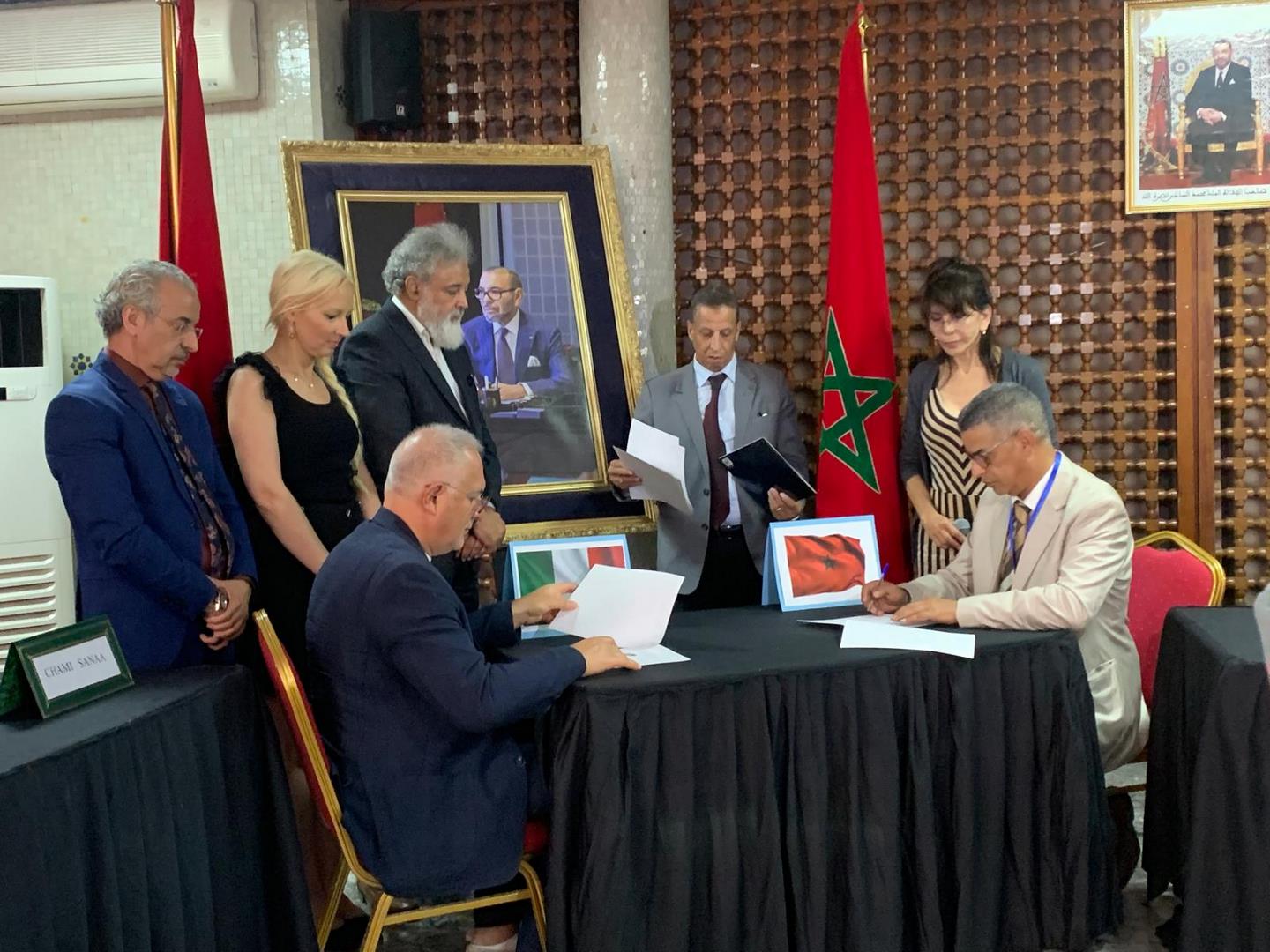 عناق بين مكناس و البندقية