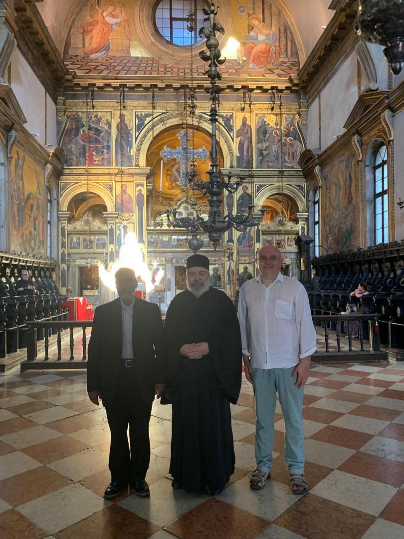 الكنيسة تعني الرعية الكنيسة تعني الرعية